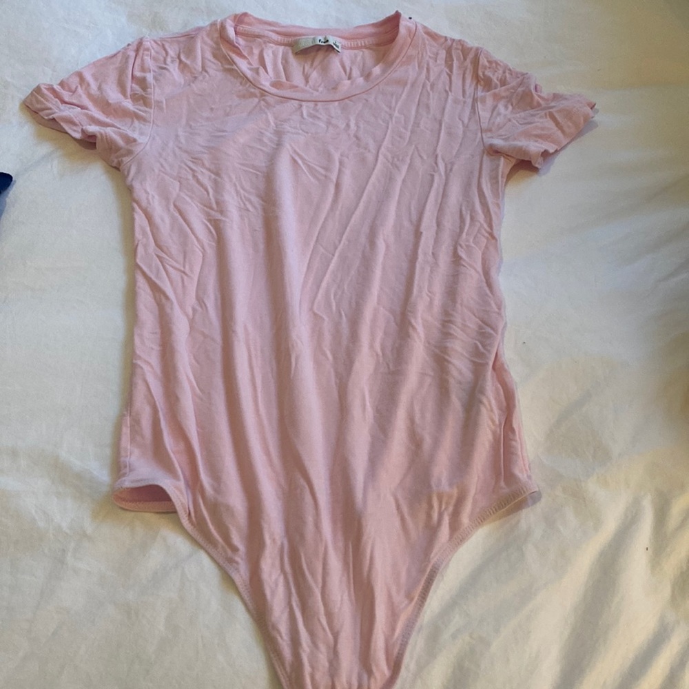 Wilfred (Aritzia Brand) tshirt bodysuit